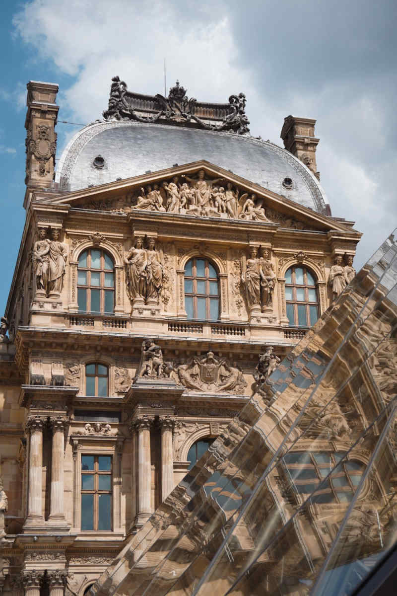 Wall Poster - Ancient Ruins in Paris