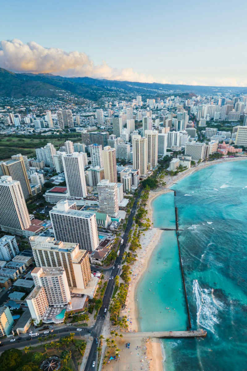Wall Poster - City Skyline in Hawaii
