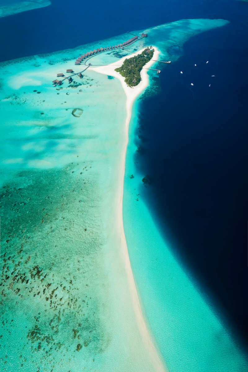 Wall Poster - Coastline in the Maldives