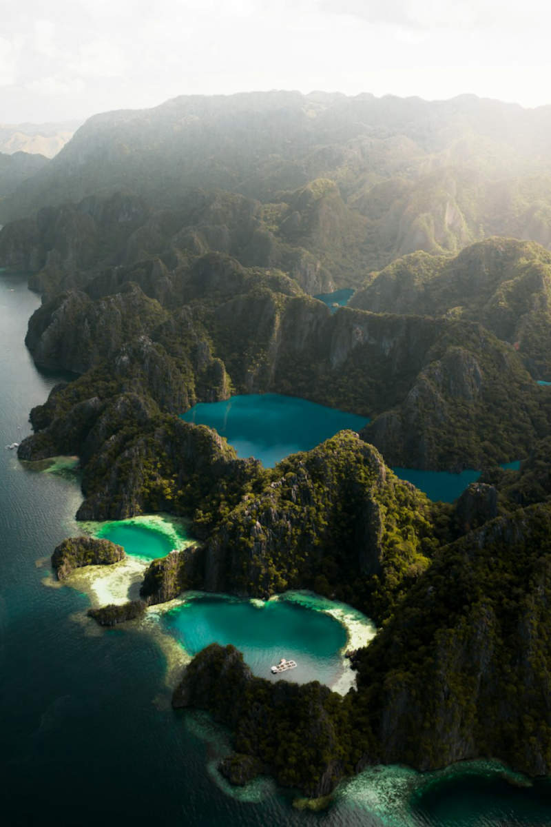 Wall Poster - Coastline in the Philippines