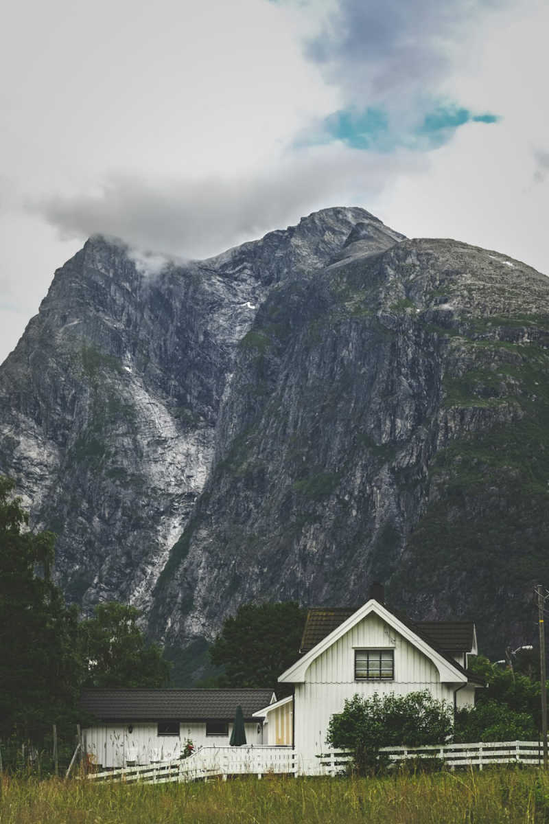Wall Poster - Farmhouse in the Rocky Mountains
