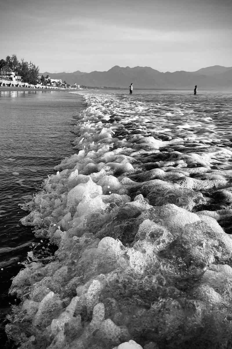 Wall Poster - Frozen Lake in the Philippines