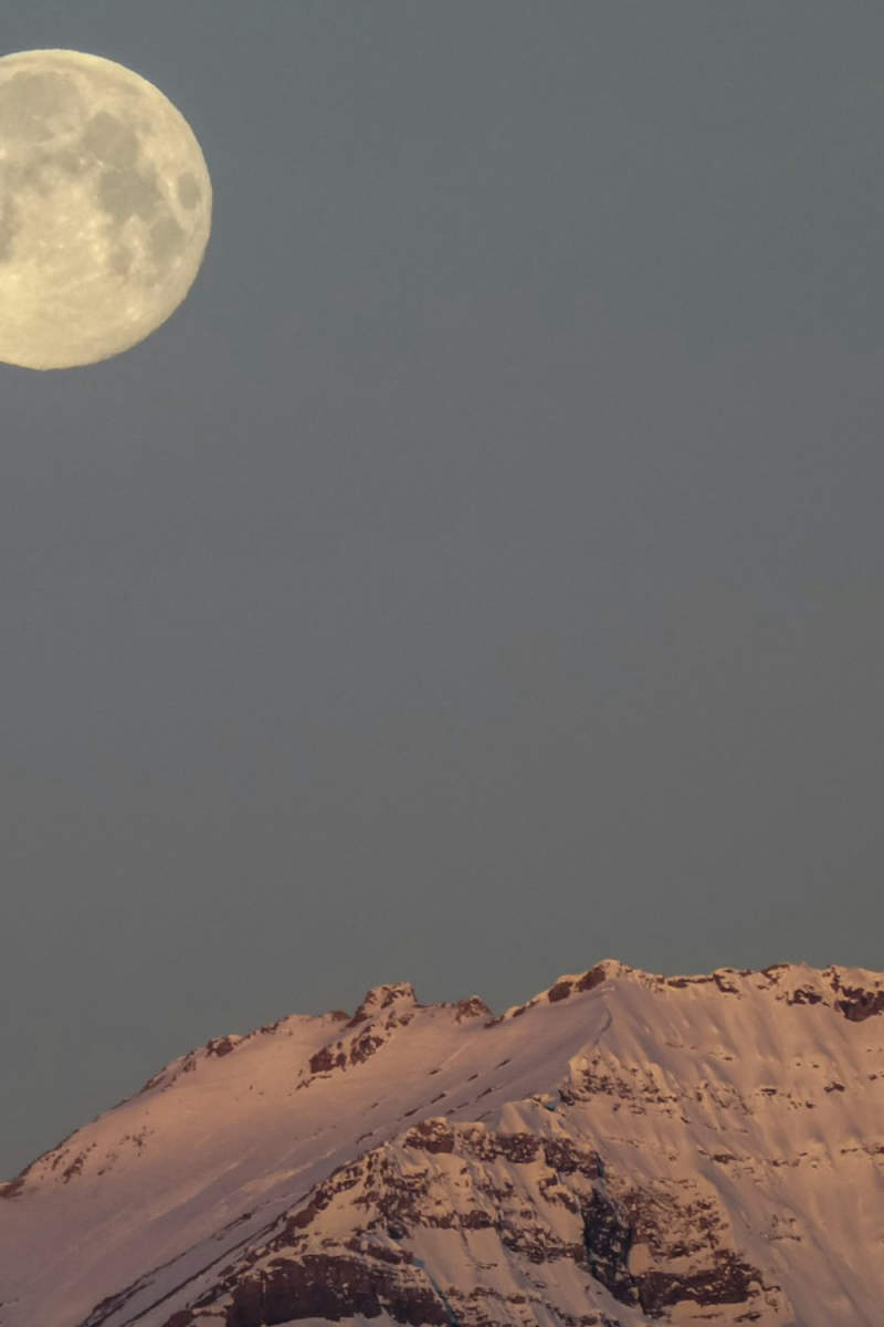 Wall Poster - Full Moon in Banff