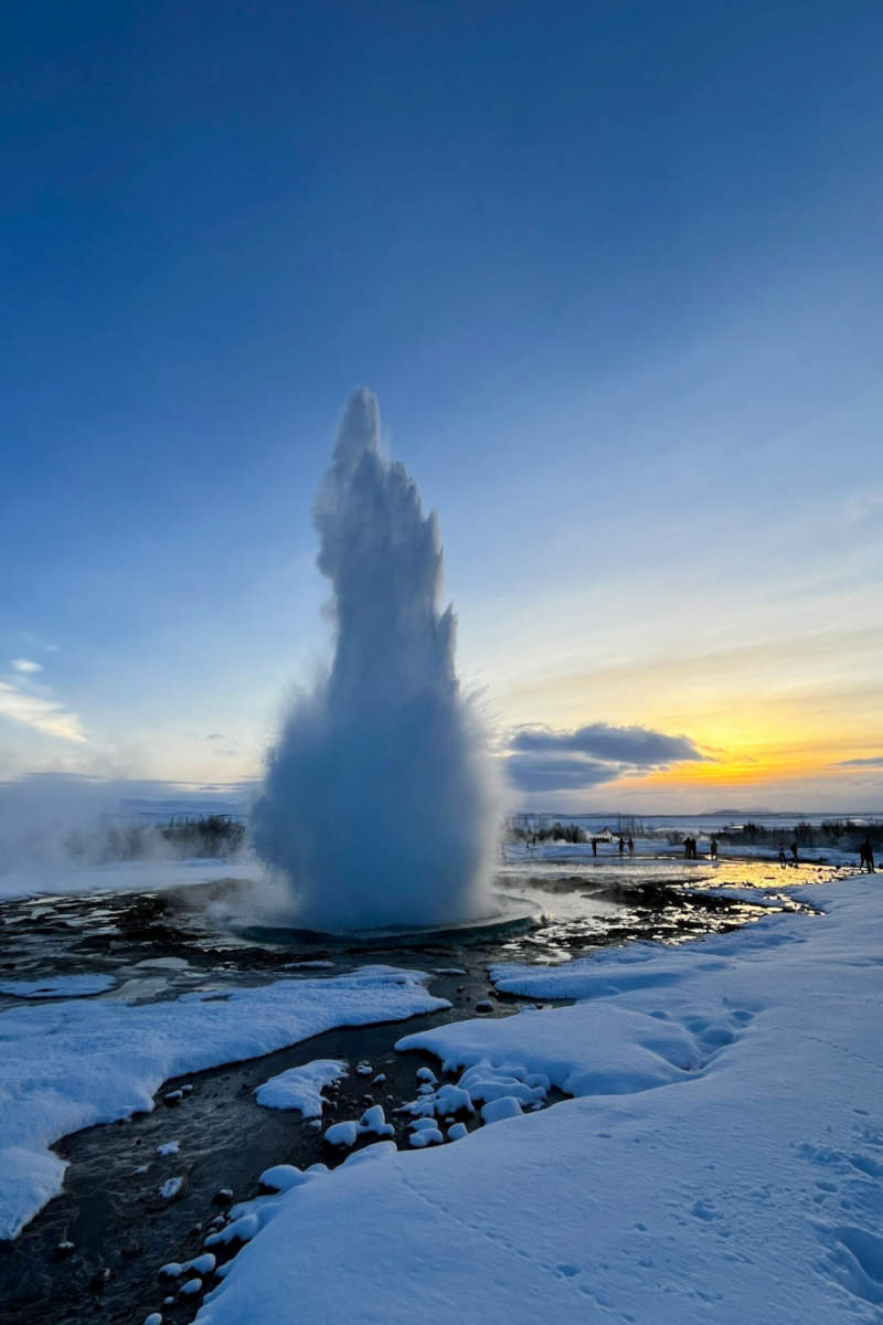 Wall Poster - Geyser in Iceland