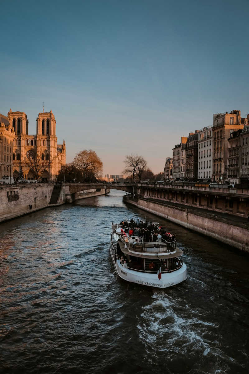 Wall Poster - Gondola in Paris
