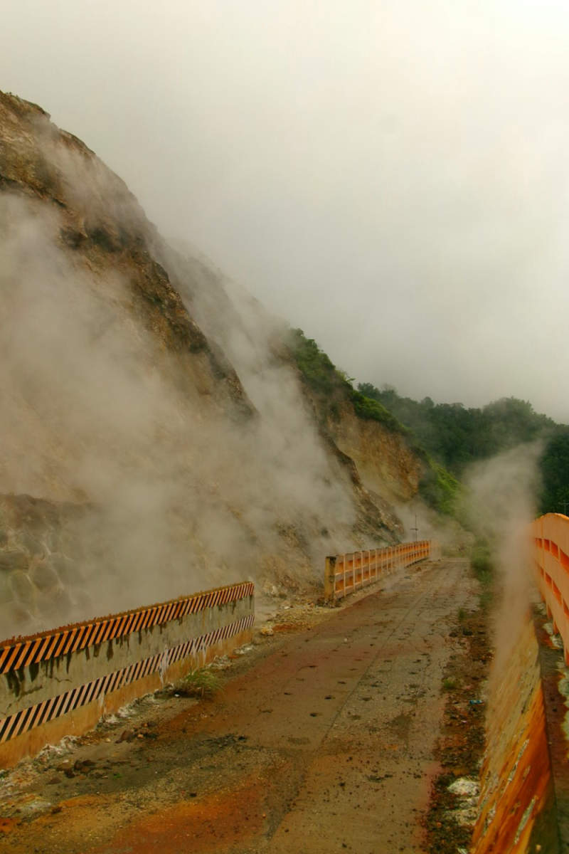 Wall Poster - Hot Spring in the Philippines