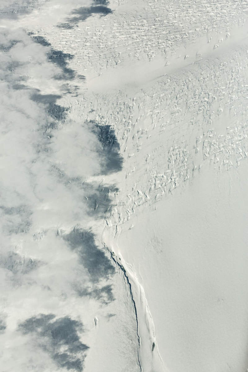 Wall Poster - Morning Mist in Antarctica